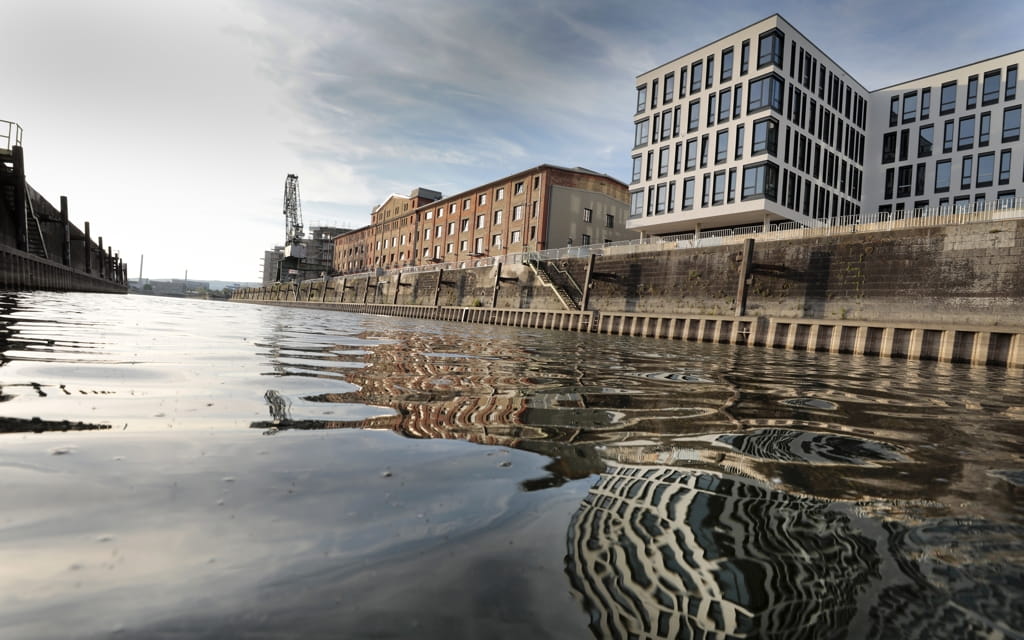 Blick auf das Gutenberg Digital Hub am Mainzer Zollhafen